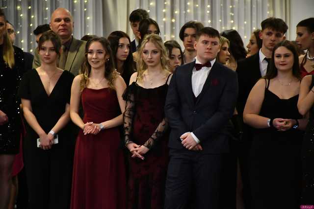 [WIDEO/FOTO] Ten wieczór zapamiętają do końca życia! Studniówka Zespołu Szkół Ekonomicznych w Świdnicy
