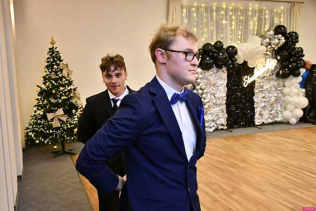 [WIDEO/FOTO] Ten wieczór zapamiętają do końca życia! Studniówka Zespołu Szkół Ekonomicznych w Świdnicy