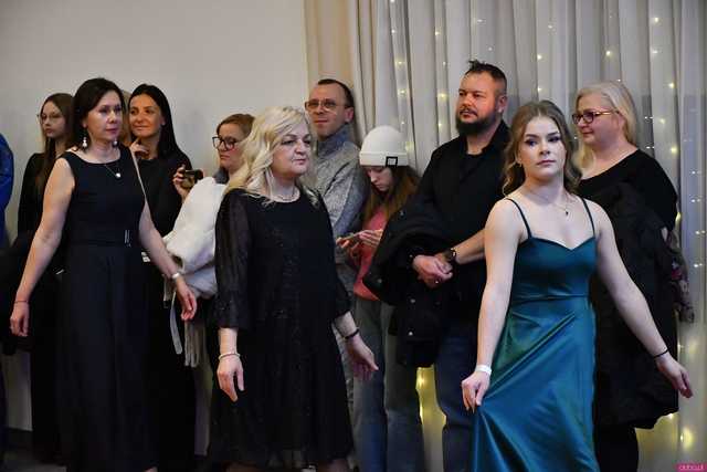 [WIDEO/FOTO] Ten wieczór zapamiętają do końca życia! Studniówka Zespołu Szkół Ekonomicznych w Świdnicy