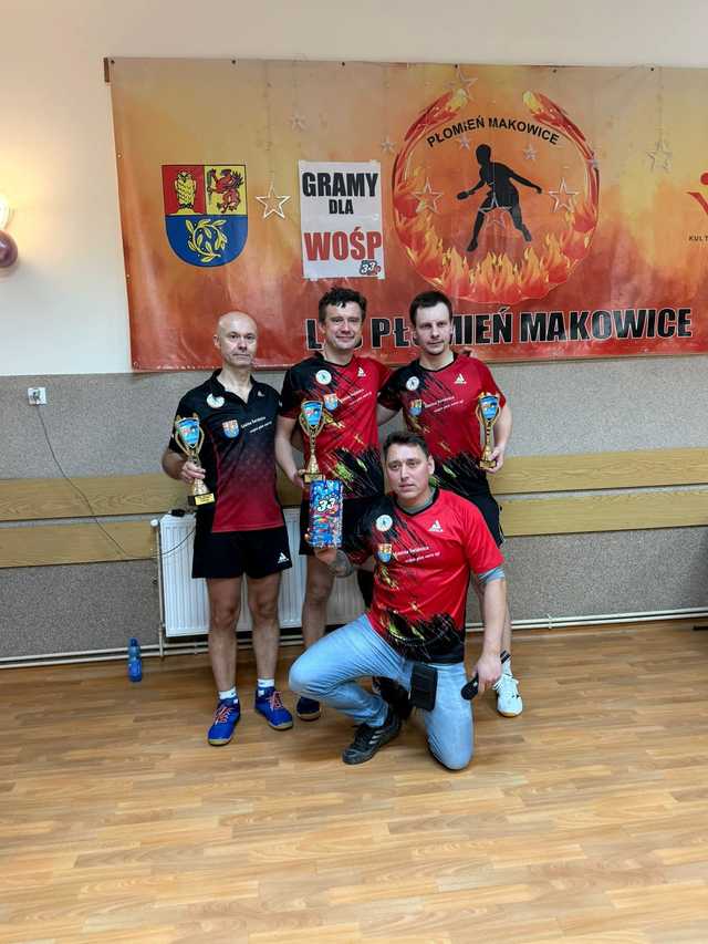 [FOTO] Rywalizowali w tenisa stołowego dla WOŚP. Za nami turniej w Makowicach