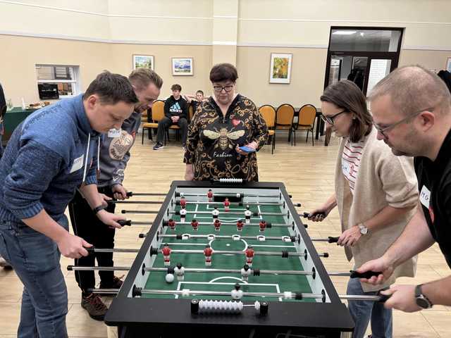 [FOTO] W Pszennie rywalizowali w piłkarzyki, aby wesprzeć WOŚP