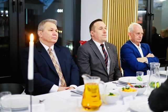 [FOTO] Strażacy-ochotnicy z naszego powiatu świętowali na Spotkaniu Opłatkowym