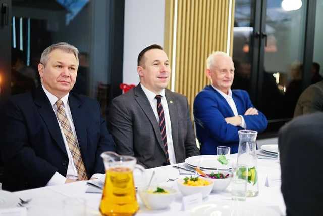 [FOTO] Strażacy-ochotnicy z naszego powiatu świętowali na Spotkaniu Opłatkowym
