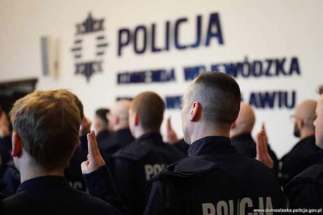 [FOTO/WIDEO] Nowi policjanci zasilili jednostki na terenie Dolnego Śląska