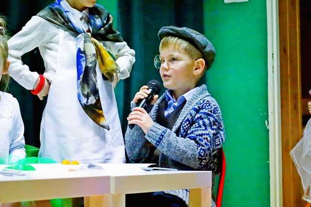 [FOTO] W żarowskiej podstawówce świętowali Dzień Babci i Dziadka