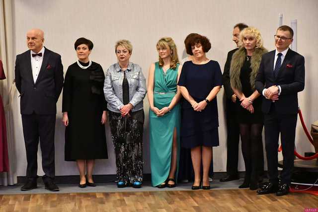 [WIDEO/FOTO] Ależ zabawa! Maturzyści z III LO w Świdnicy bawili się na balu studniówkowym