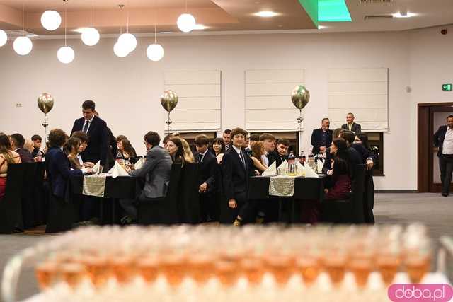[FOTO] Ależ bal! Studniówka ZSB-E w Świdnicy