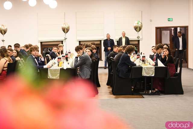 [FOTO] Ależ bal! Studniówka ZSB-E w Świdnicy