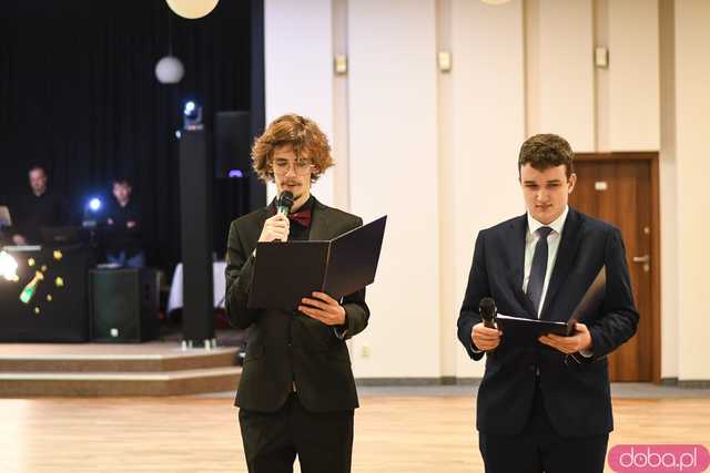 [FOTO] Ależ bal! Studniówka ZSB-E w Świdnicy