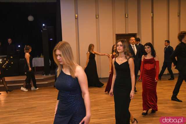 [FOTO] Ależ bal! Studniówka ZSB-E w Świdnicy