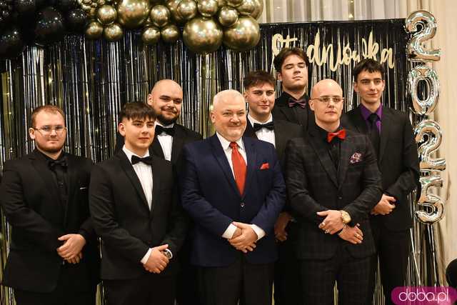 [FOTO] Ależ bal! Studniówka ZSB-E w Świdnicy