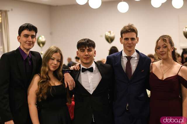 [FOTO] Ależ bal! Studniówka ZSB-E w Świdnicy