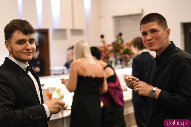 [FOTO] Ależ bal! Studniówka ZSB-E w Świdnicy