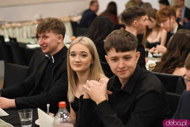 [FOTO] Ależ bal! Studniówka ZSB-E w Świdnicy