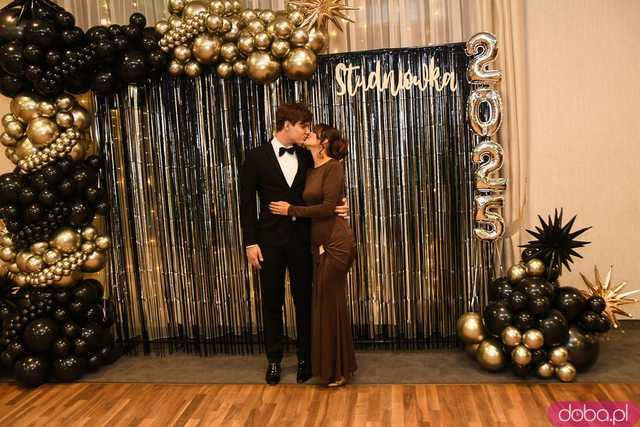 [FOTO] Ależ bal! Studniówka ZSB-E w Świdnicy