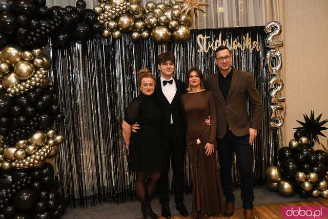 [FOTO] Ależ bal! Studniówka ZSB-E w Świdnicy