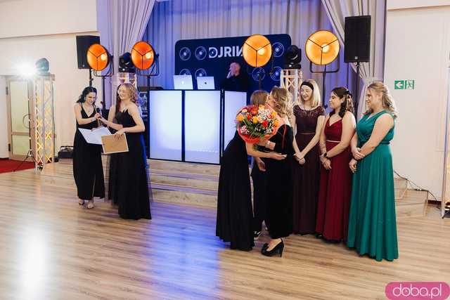 [FOTO] Ten dzień zapamiętają na długo! Studniówka Zespołu Szkół nr 1 w Świdnicy