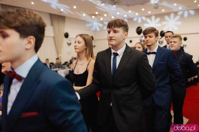 [FOTO] Ten dzień zapamiętają na długo! Studniówka Zespołu Szkół nr 1 w Świdnicy