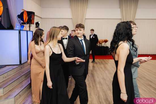 [FOTO] Ten dzień zapamiętają na długo! Studniówka Zespołu Szkół nr 1 w Świdnicy