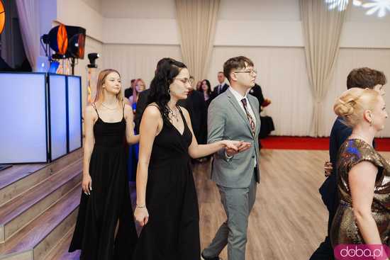 [FOTO] Ten dzień zapamiętają na długo! Studniówka Zespołu Szkół nr 1 w Świdnicy