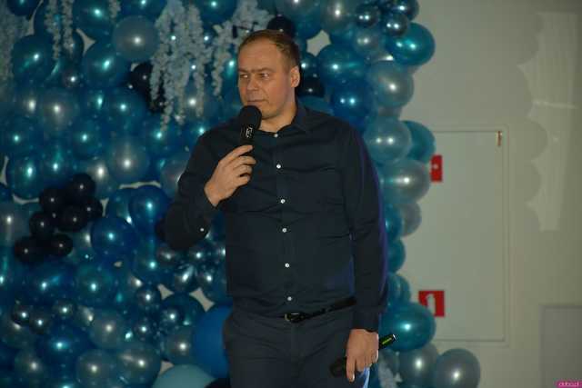 [WIDEO/FOTO] Szykowne stroje, uroczysty polonez i doskonała zabawa! Studniówka Zespołu Szkół Centrum Kształcenia Rolniczego w Mokrzeszowie