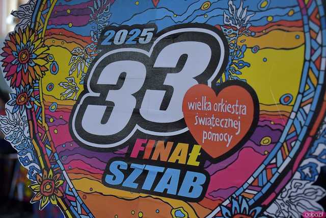 [WIDEO/FOTO] Świebodzice grają z WOŚP. Trwa 33. Finał orkiestry