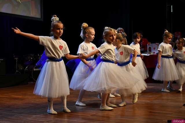 [WIDEO/FOTO] Strzegom gra z orkiestrą! 33. Finał WOŚP pełen atrakcji