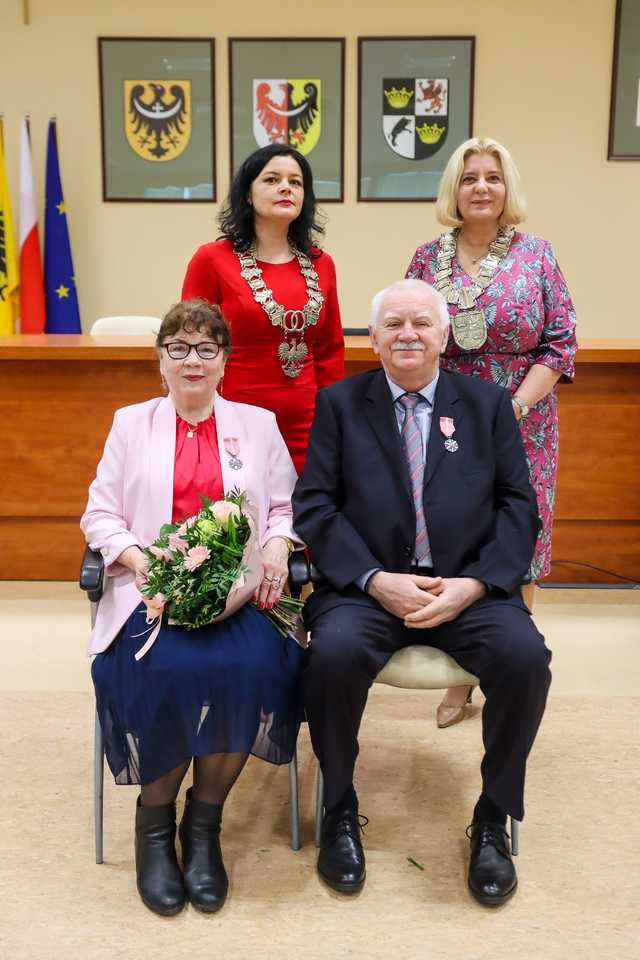 [FOTO] Wspaniały jubileusz! 10 par ze Świdnicy świętowało Złote Gody