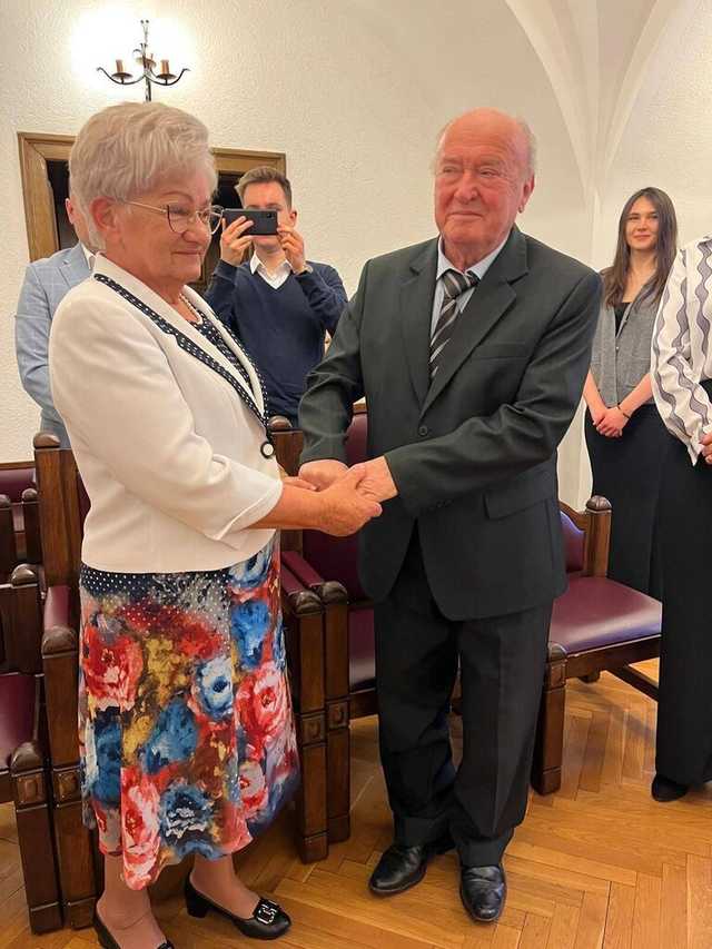 [FOTO] Ależ jubileusz! Małżeństwo ze Świebodzic świętowało Złote Gody