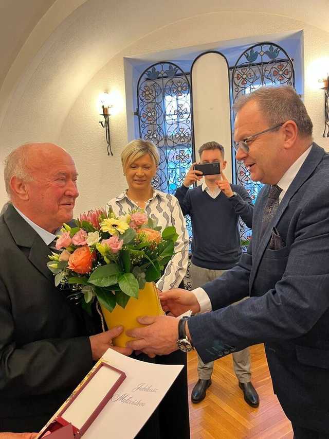 [FOTO] Ależ jubileusz! Małżeństwo ze Świebodzic świętowało Złote Gody