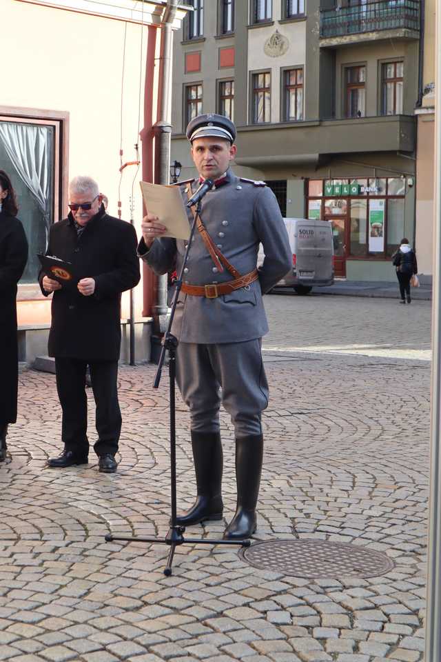 [WIDEO/FOTO] Świdniczanie upamiętnili 60. rocznicę śmierci Mieczysława Kozara-Słobódzkiego