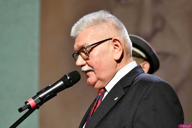 [WIDEO/FOTO] Świdniczanie upamiętnili 60. rocznicę śmierci Mieczysława Kozara-Słobódzkiego