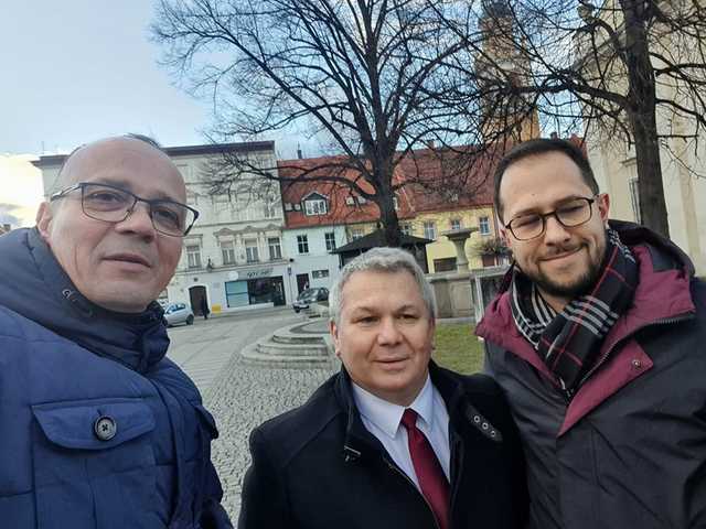 [FOTO] Działacze Koalicji Obywatelskiej zbierali podpisy na listach poparcia dla Rafała Trzaskowskiego