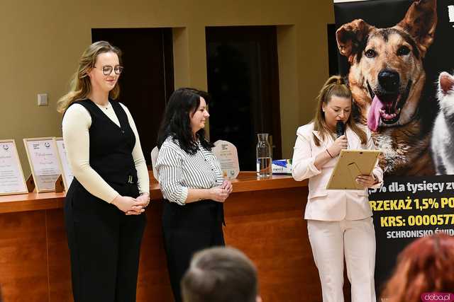 [FOTO] Wyróżniono wolontariuszy ze schroniska dla zwierząt i przedstawiono wizje na przyszłość podczas Gali Wolontariatu