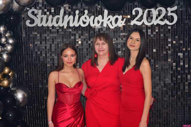 [WIDEO/FOTO] Ten wieczór zapamiętają na zawsze! Studniówka strzegomskiego LO