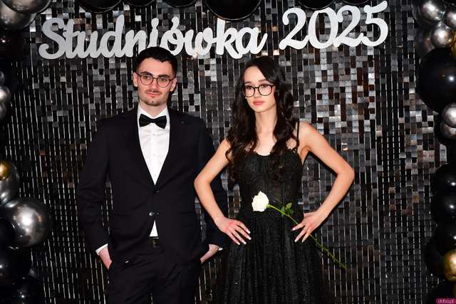 [WIDEO/FOTO] Ten wieczór zapamiętają na zawsze! Studniówka strzegomskiego LO