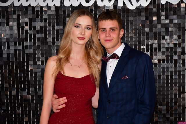 [WIDEO/FOTO] Ten wieczór zapamiętają na zawsze! Studniówka strzegomskiego LO