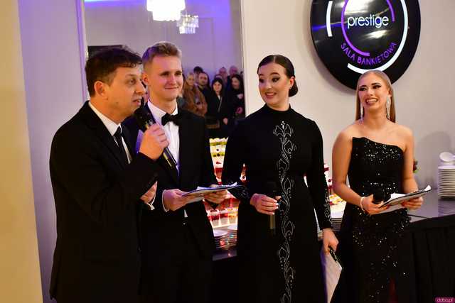 [WIDEO/FOTO] Ten wieczór zapamiętają na zawsze! Studniówka strzegomskiego LO