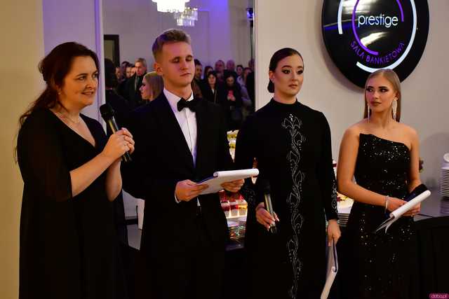 [WIDEO/FOTO] Ten wieczór zapamiętają na zawsze! Studniówka strzegomskiego LO