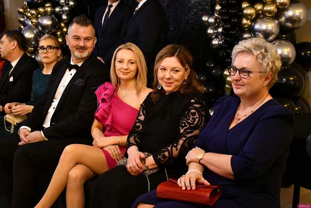 [WIDEO/FOTO] Ten wieczór zapamiętają na zawsze! Studniówka strzegomskiego LO