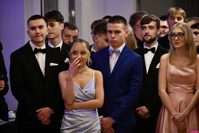 [WIDEO/FOTO] Ten wieczór zapamiętają na zawsze! Studniówka strzegomskiego LO
