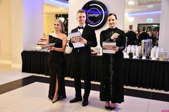 [WIDEO/FOTO] Ten wieczór zapamiętają na zawsze! Studniówka strzegomskiego LO