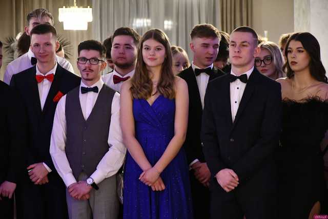 [WIDEO/FOTO] Ten wieczór zapamiętają na zawsze! Studniówka strzegomskiego LO