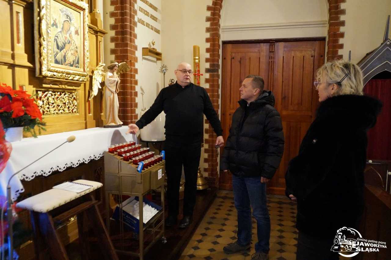 [FOTO] Kościoły w gminie Jaworzyna Śląska odzyskują blask