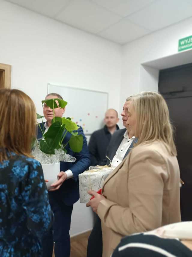 [FOTO] Gminny Ośrodek Pomocy Społecznej z nową siedzibą. Uroczyste otwarcie w Marcinowicach