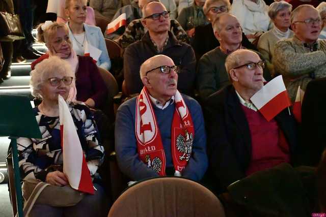 [WIDEO/FOTO] Przemysław Czarnek wizytował w Świdnicy. Wyraził wsparcie dla Karola Nawrockiego