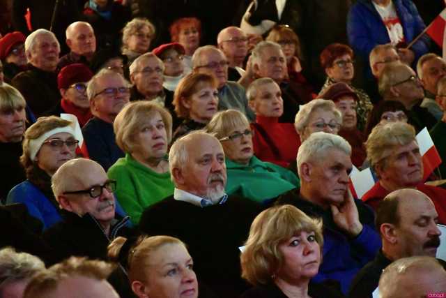 [WIDEO/FOTO] Przemysław Czarnek wizytował w Świdnicy. Wyraził wsparcie dla Karola Nawrockiego