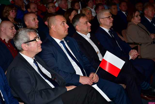 [WIDEO/FOTO] Przemysław Czarnek wizytował w Świdnicy. Wyraził wsparcie dla Karola Nawrockiego