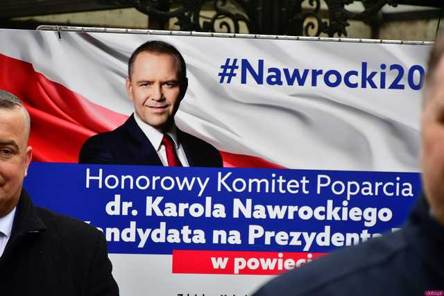 [WIDEO/FOTO] Przemysław Czarnek wizytował w Świdnicy. Wyraził wsparcie dla Karola Nawrockiego