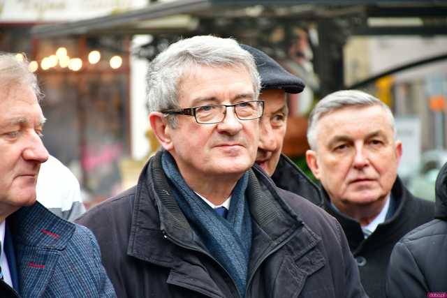 [WIDEO/FOTO] Przemysław Czarnek wizytował w Świdnicy. Wyraził wsparcie dla Karola Nawrockiego